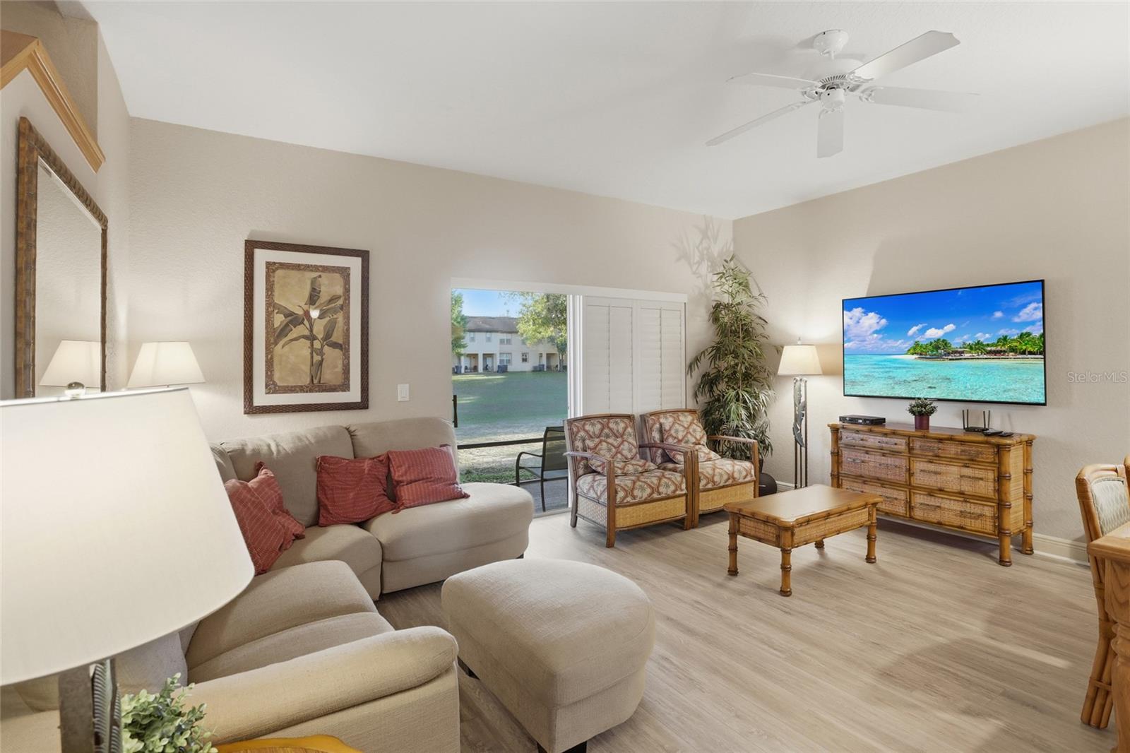 Image 19 of 51 For 2959 Calabria Avenue