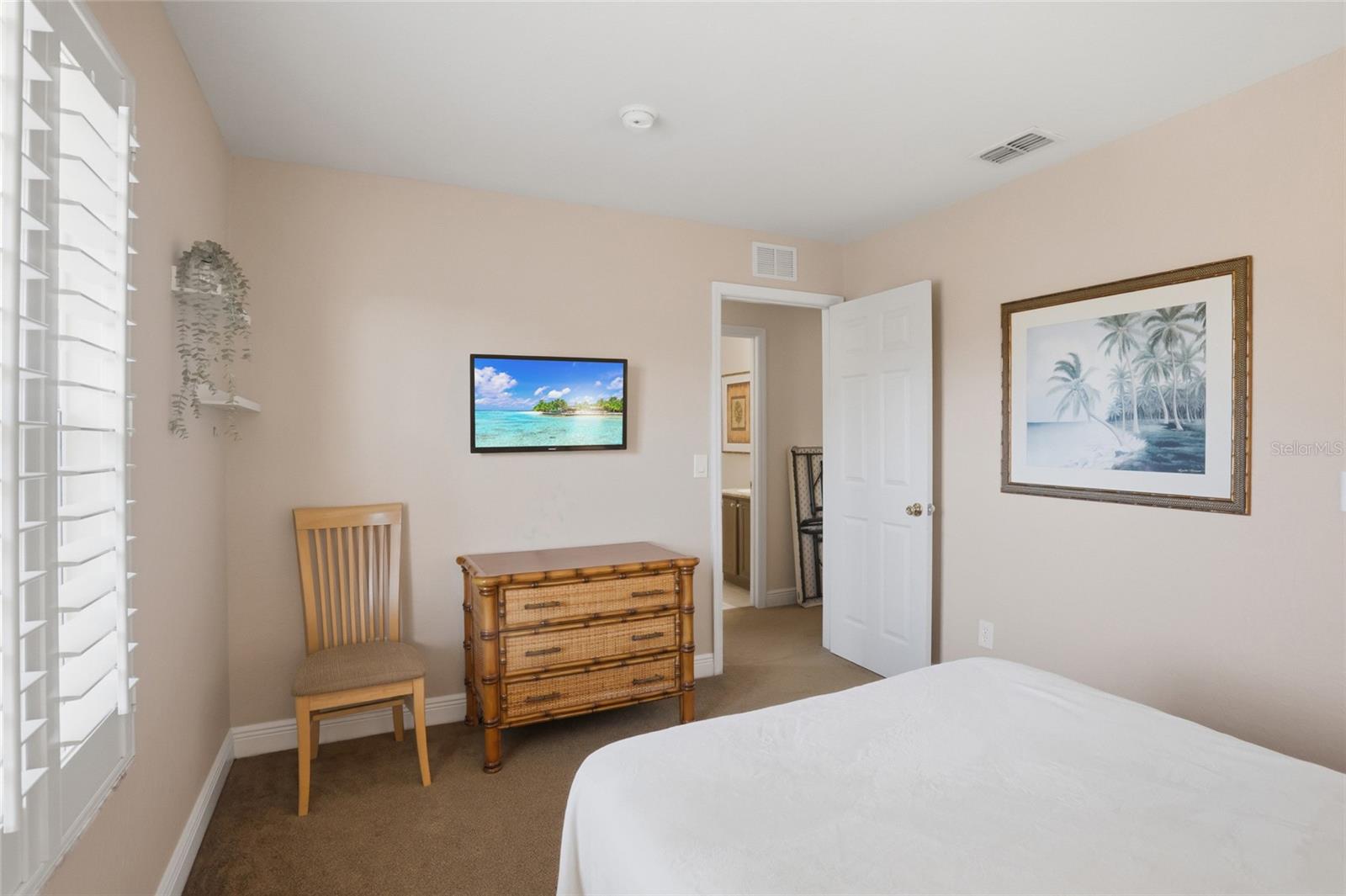 Image 31 of 51 For 2959 Calabria Avenue