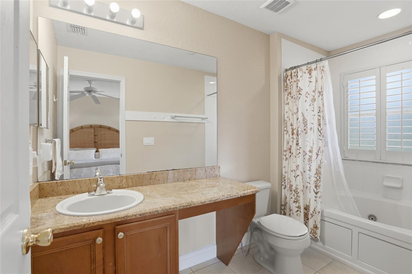 Image 35 of 51 For 2959 Calabria Avenue