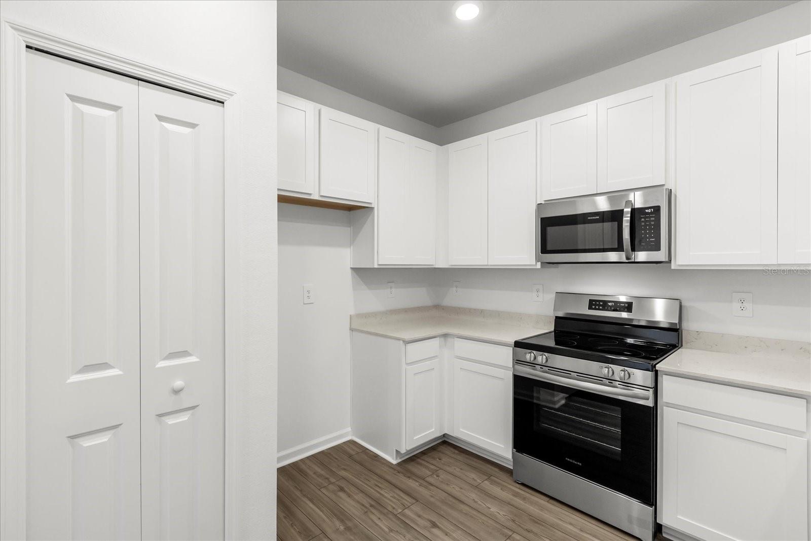 Image 12 of 36 For 4863 81st Loop