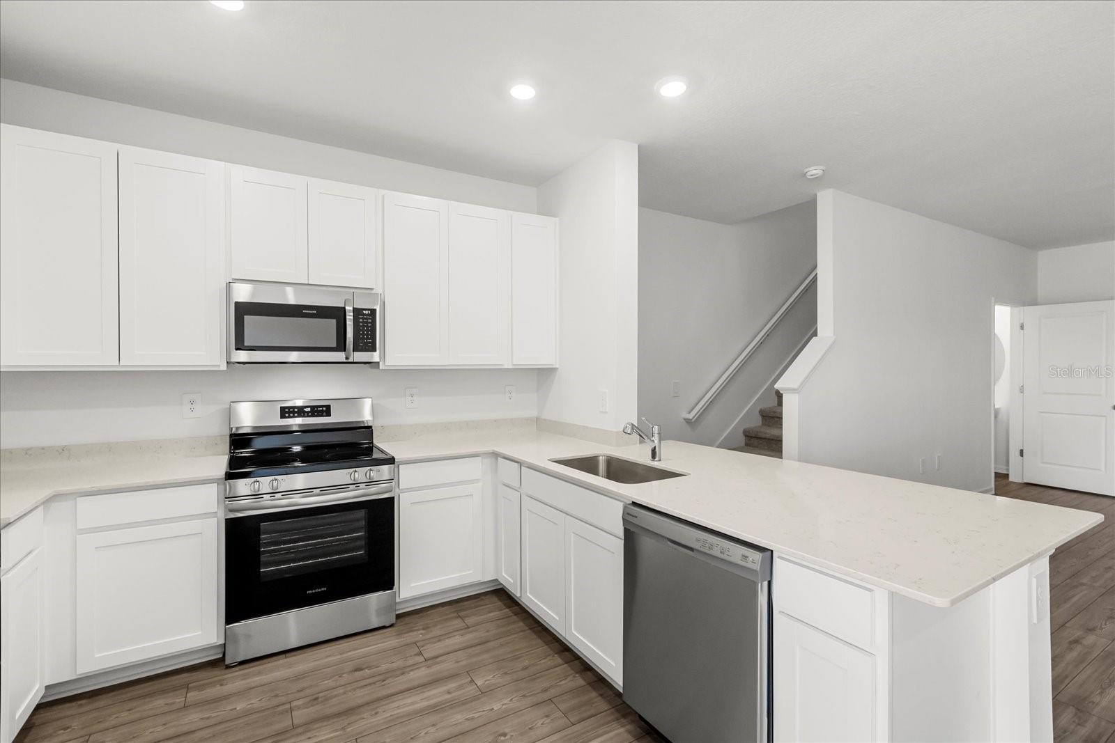 Image 13 of 36 For 4863 81st Loop