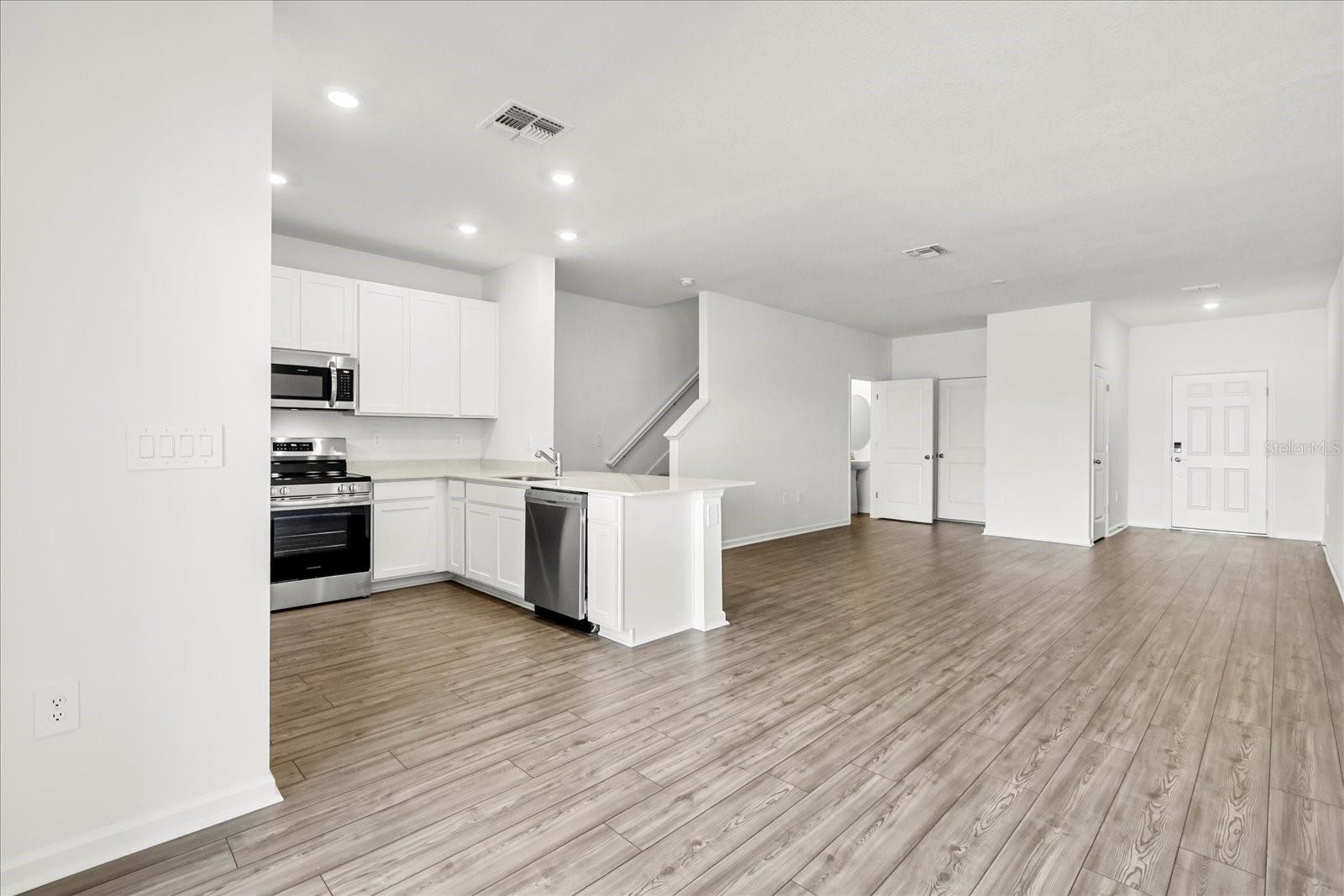 Image 8 of 36 For 4863 81st Loop