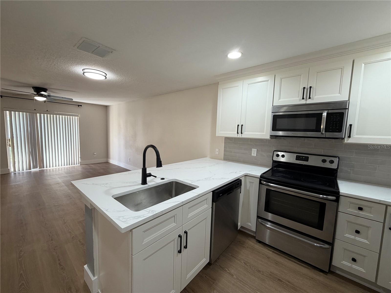 Image 8 of 52 For 3763 Collingwood Lane