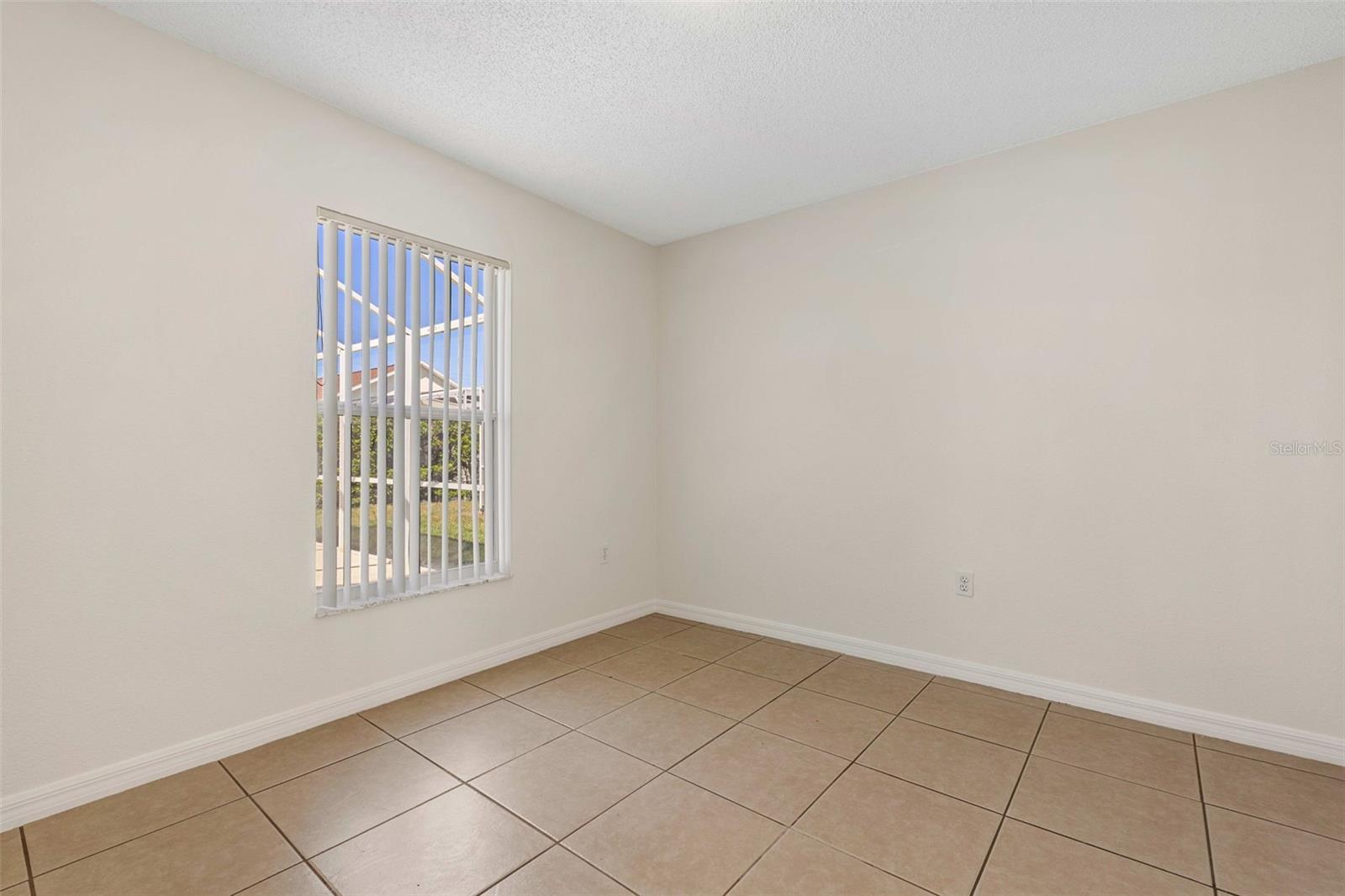 Image 11 of 22 For 123 Fox Loop