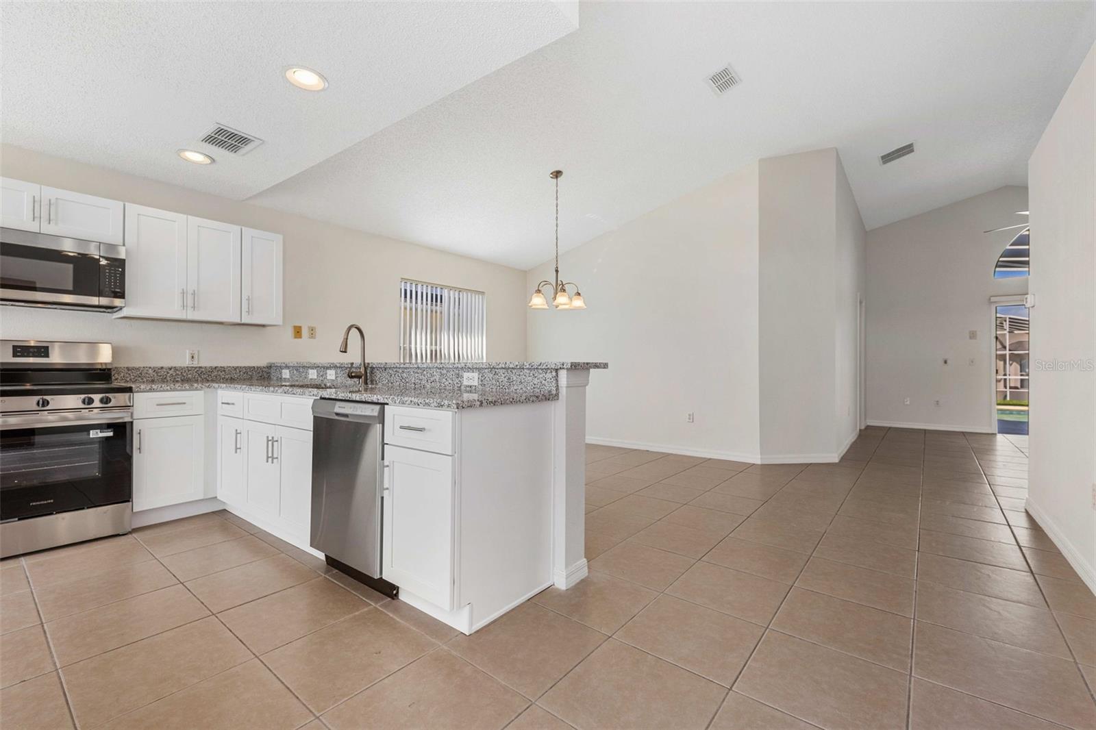 Image 7 of 22 For 123 Fox Loop