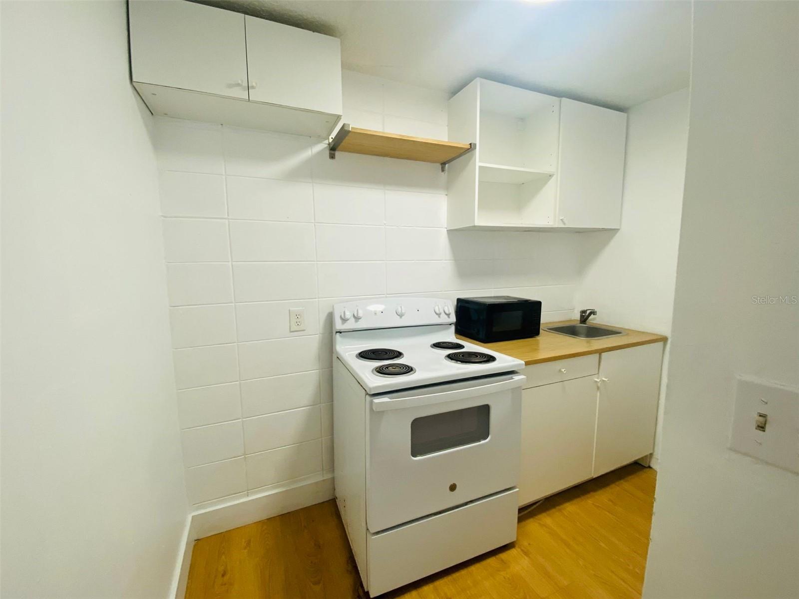 Image 7 of 15 For 1341 West Point Drive 07