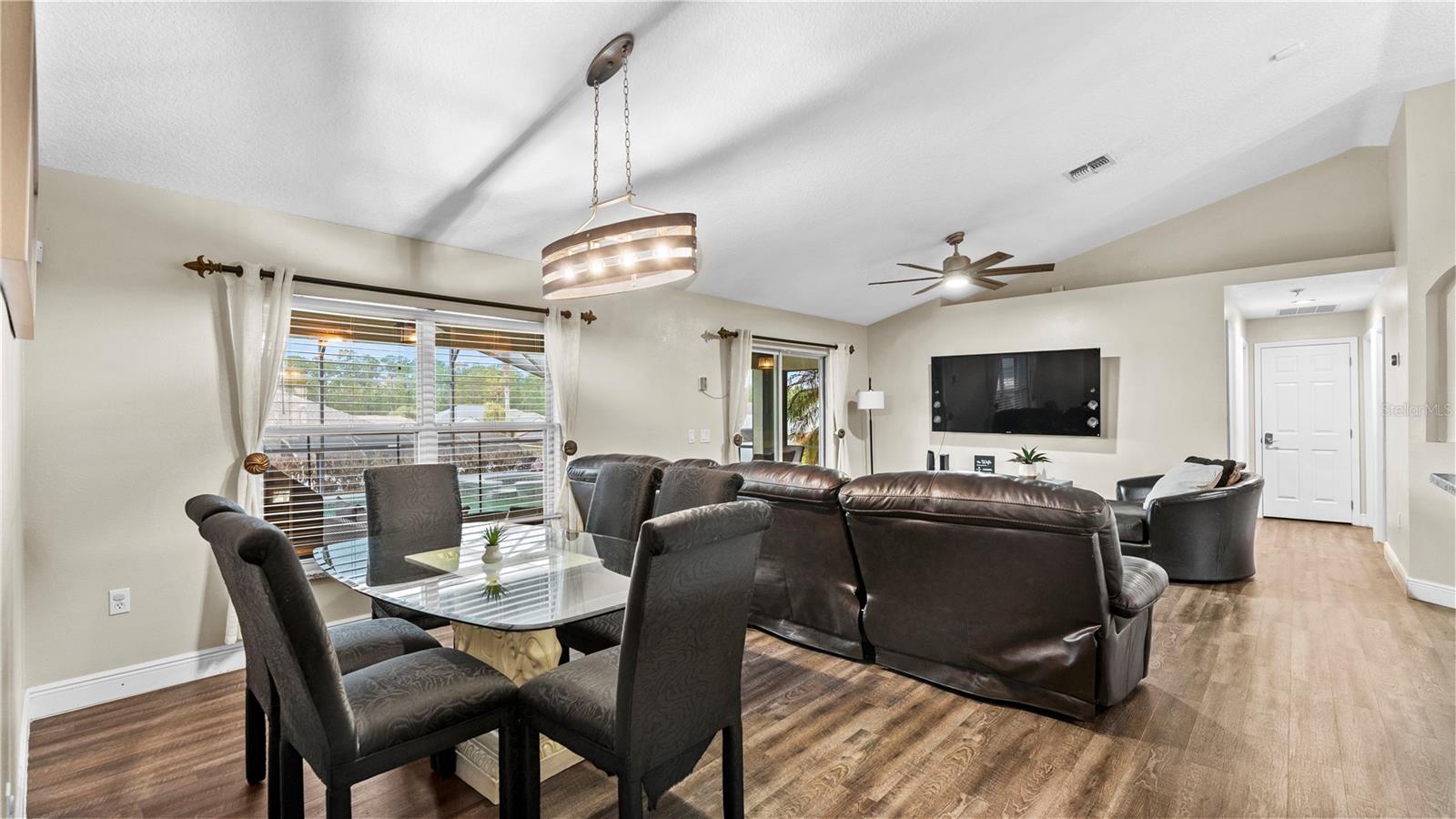 Image 10 of 32 For 706 Dolcetto Drive