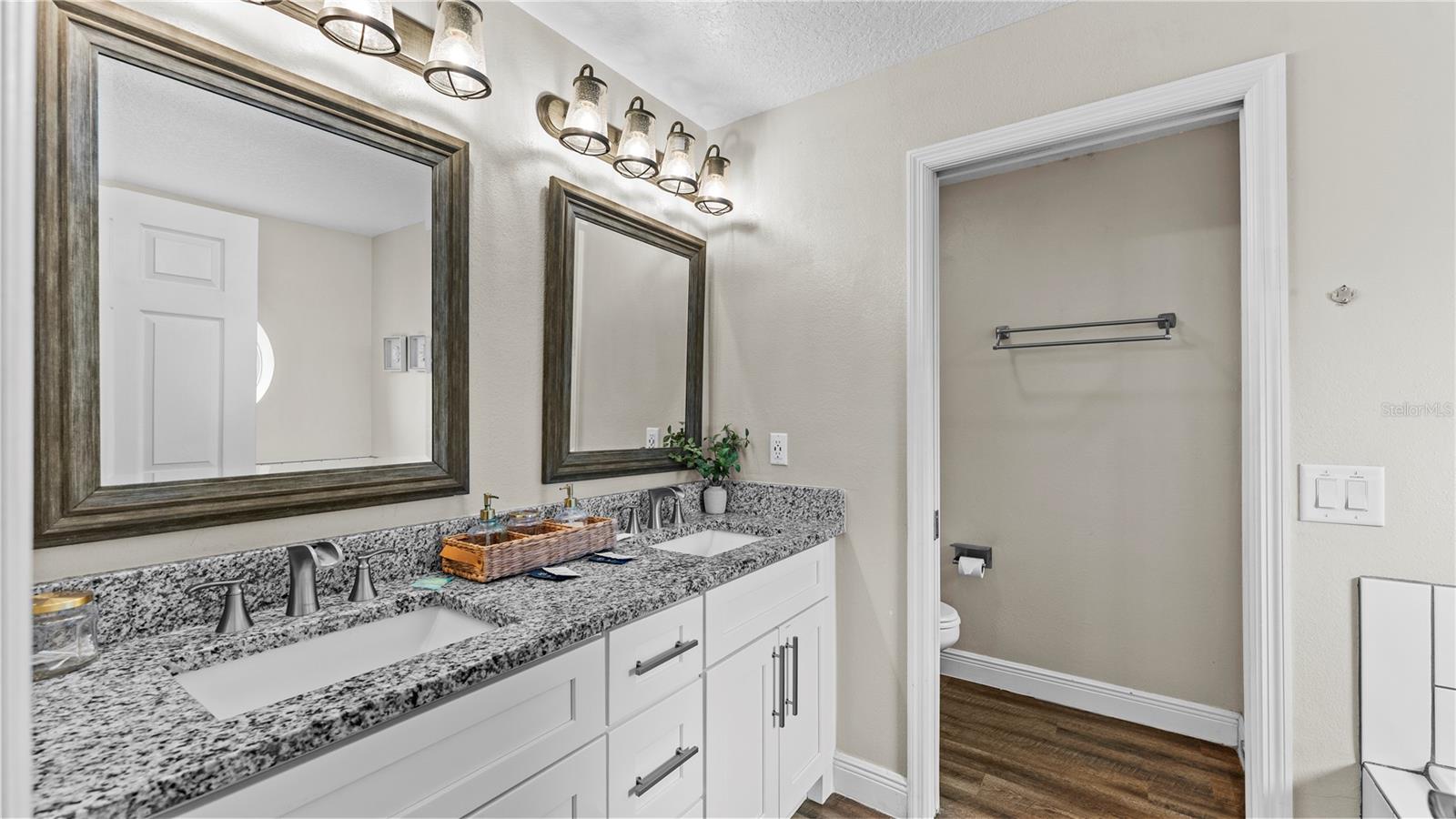 Image 16 of 32 For 706 Dolcetto Drive