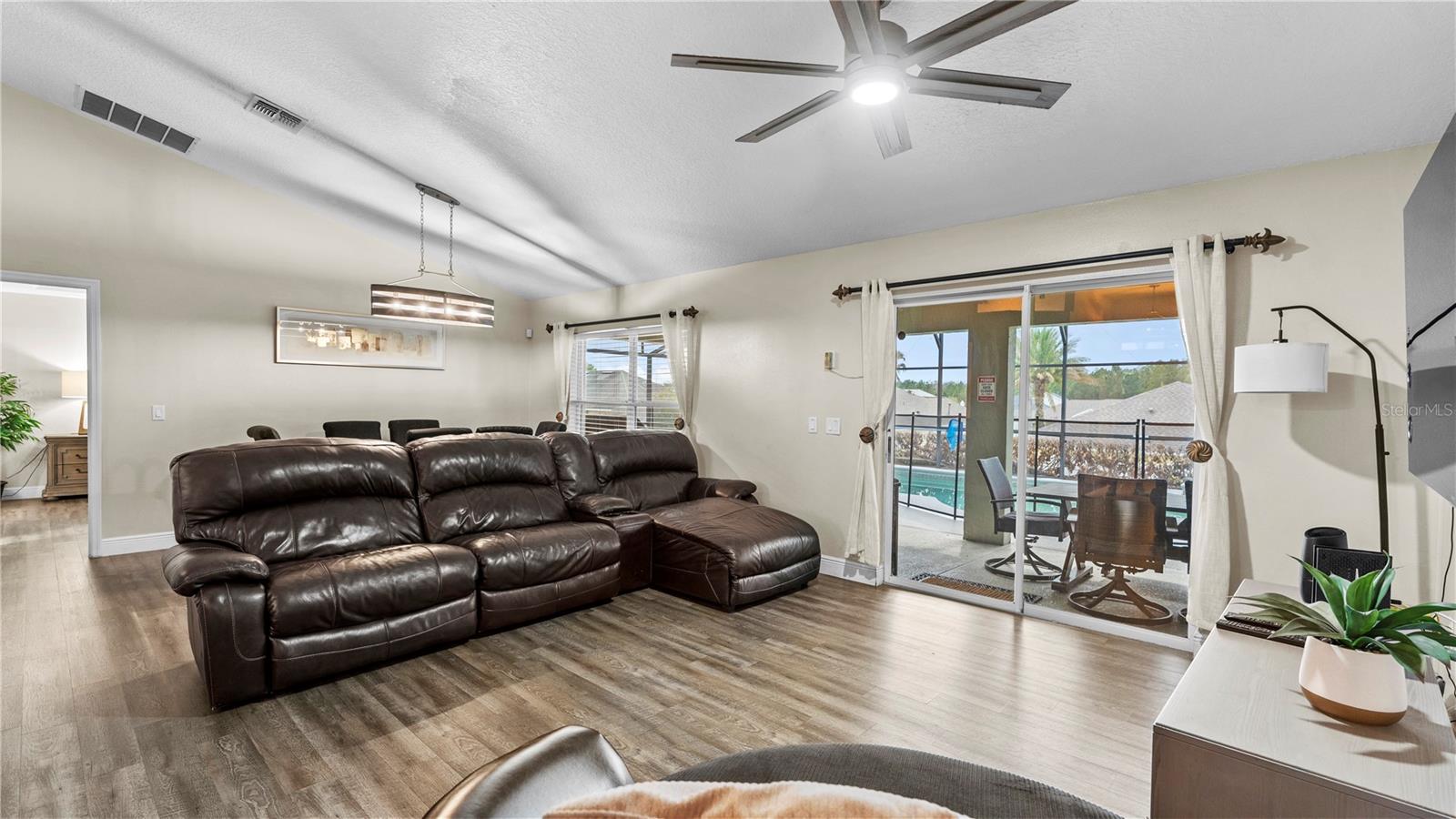 Image 7 of 32 For 706 Dolcetto Drive