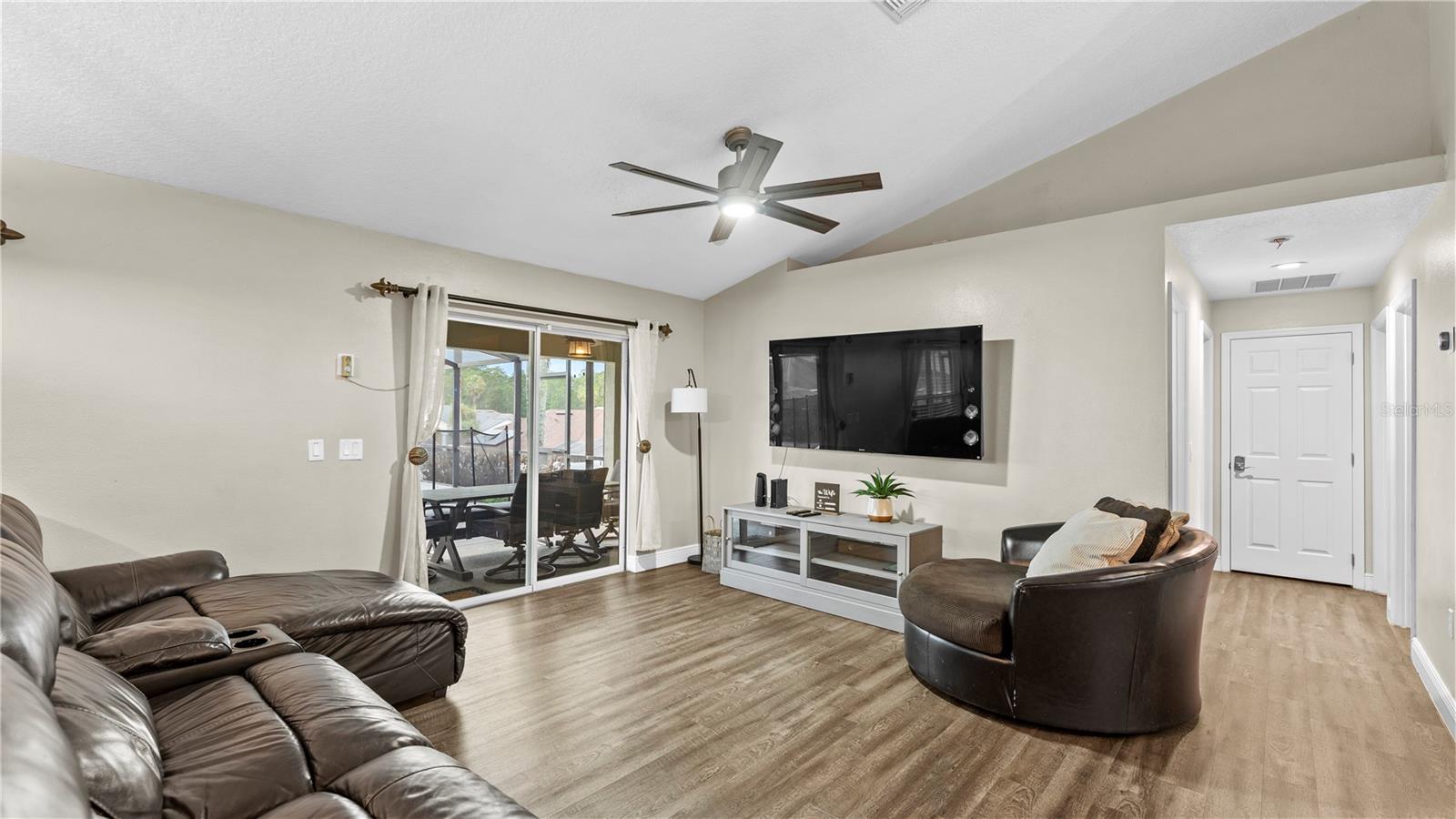 Image 8 of 32 For 706 Dolcetto Drive