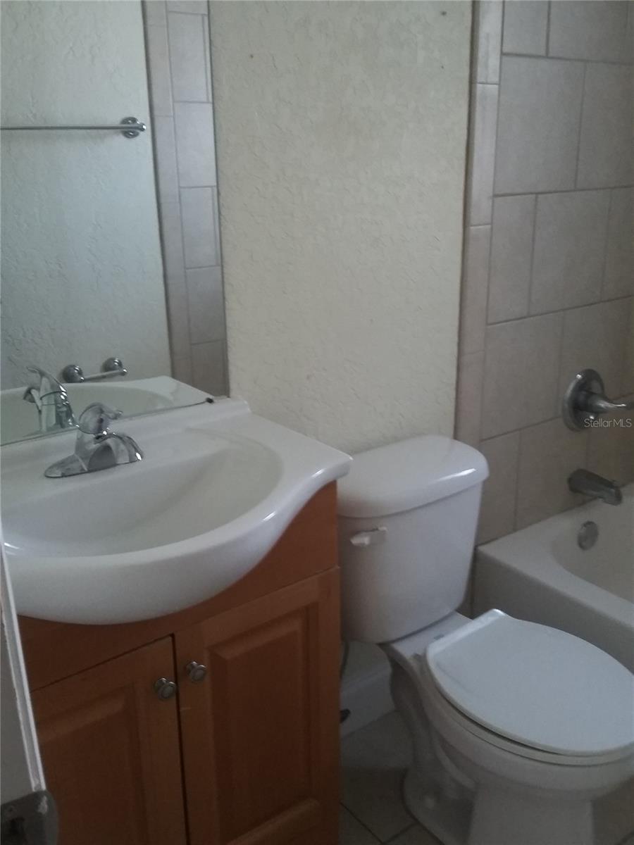 Image 13 of 20 For 1710 Washington Avenue 16