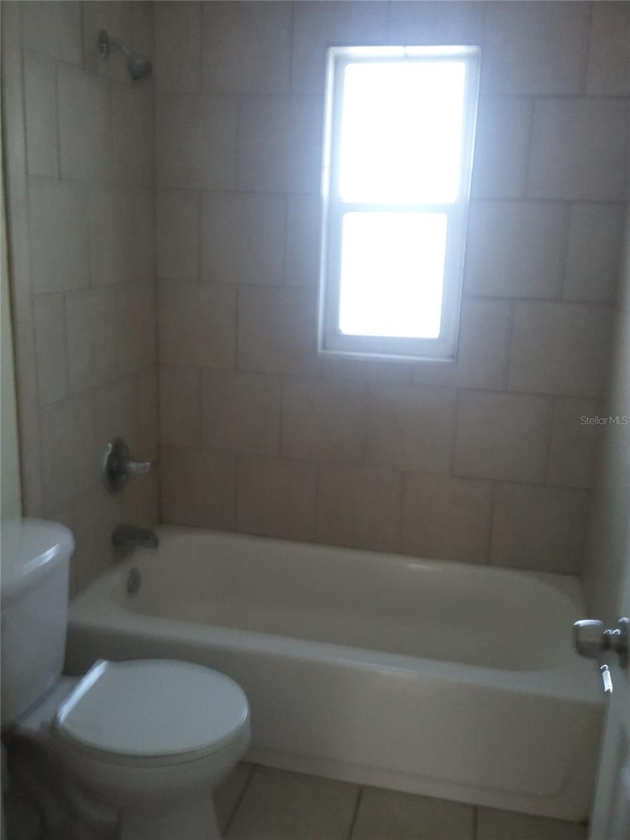 Image 14 of 20 For 1710 Washington Avenue 16