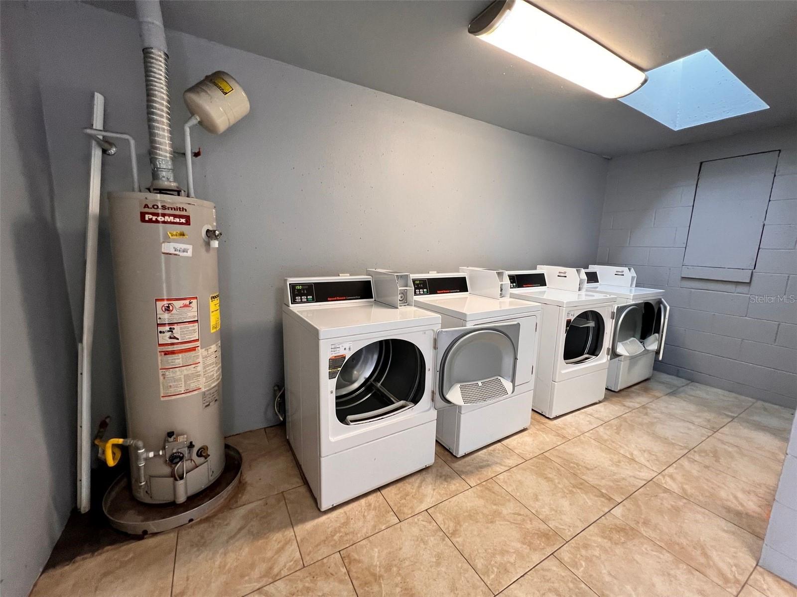 Image 18 of 20 For 1710 Washington Avenue 16