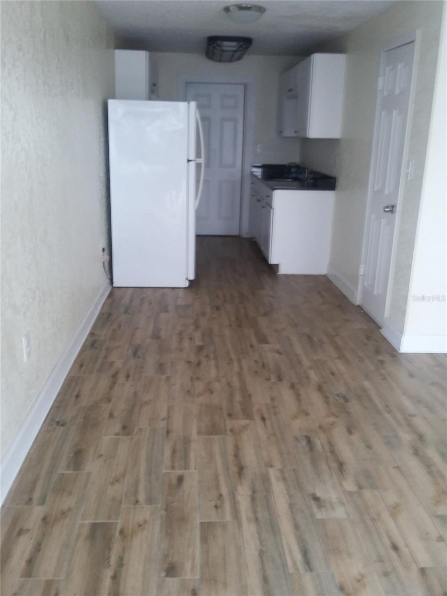 Image 3 of 20 For 1710 Washington Avenue 16