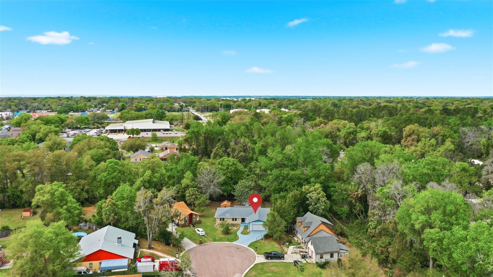 Image 5 of 40 For 303 Evergreen Court