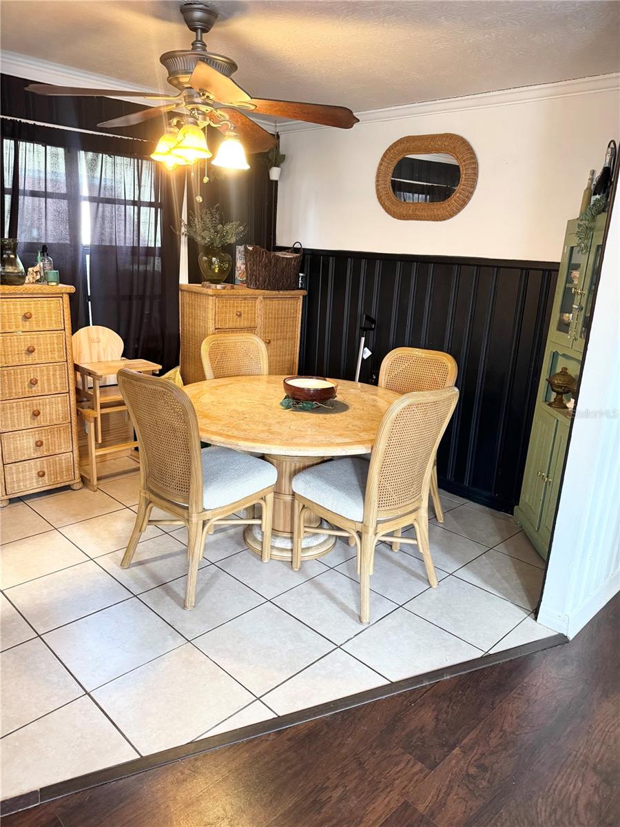 Image 7 of 25 For 831 Naples Drive