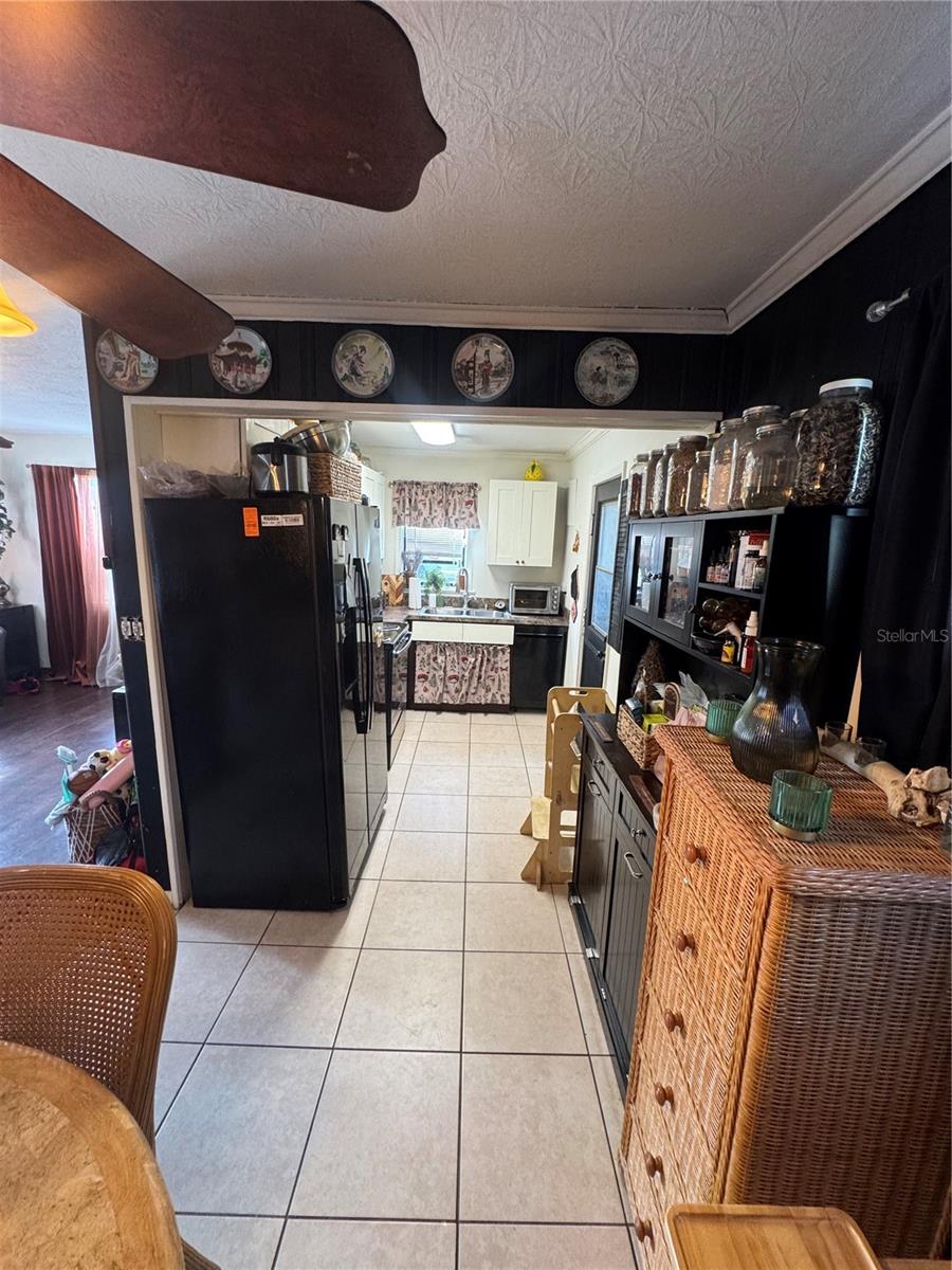 Image 9 of 25 For 831 Naples Drive