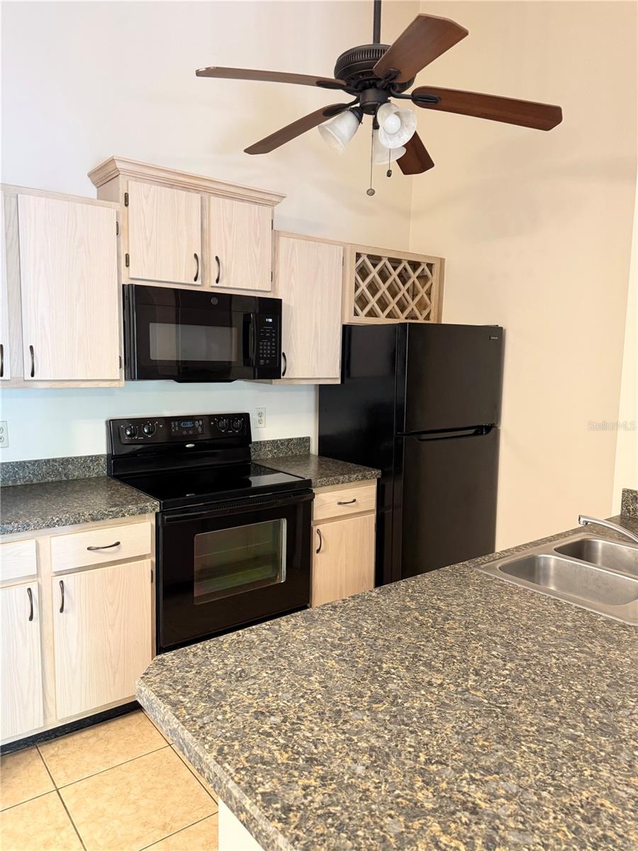 Image 3 of 18 For 709 Secret Harbor Lane 211