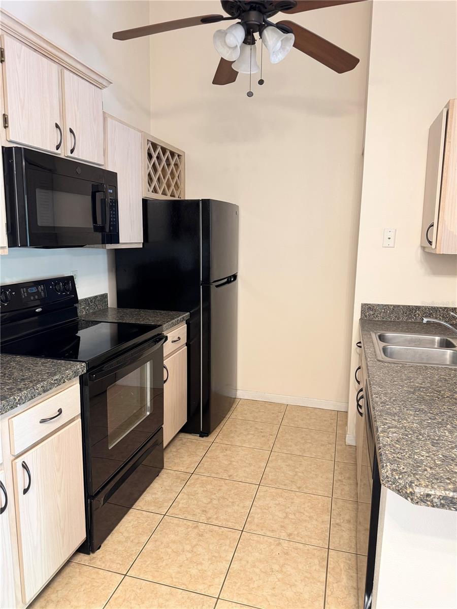 Image 4 of 18 For 709 Secret Harbor Lane 211