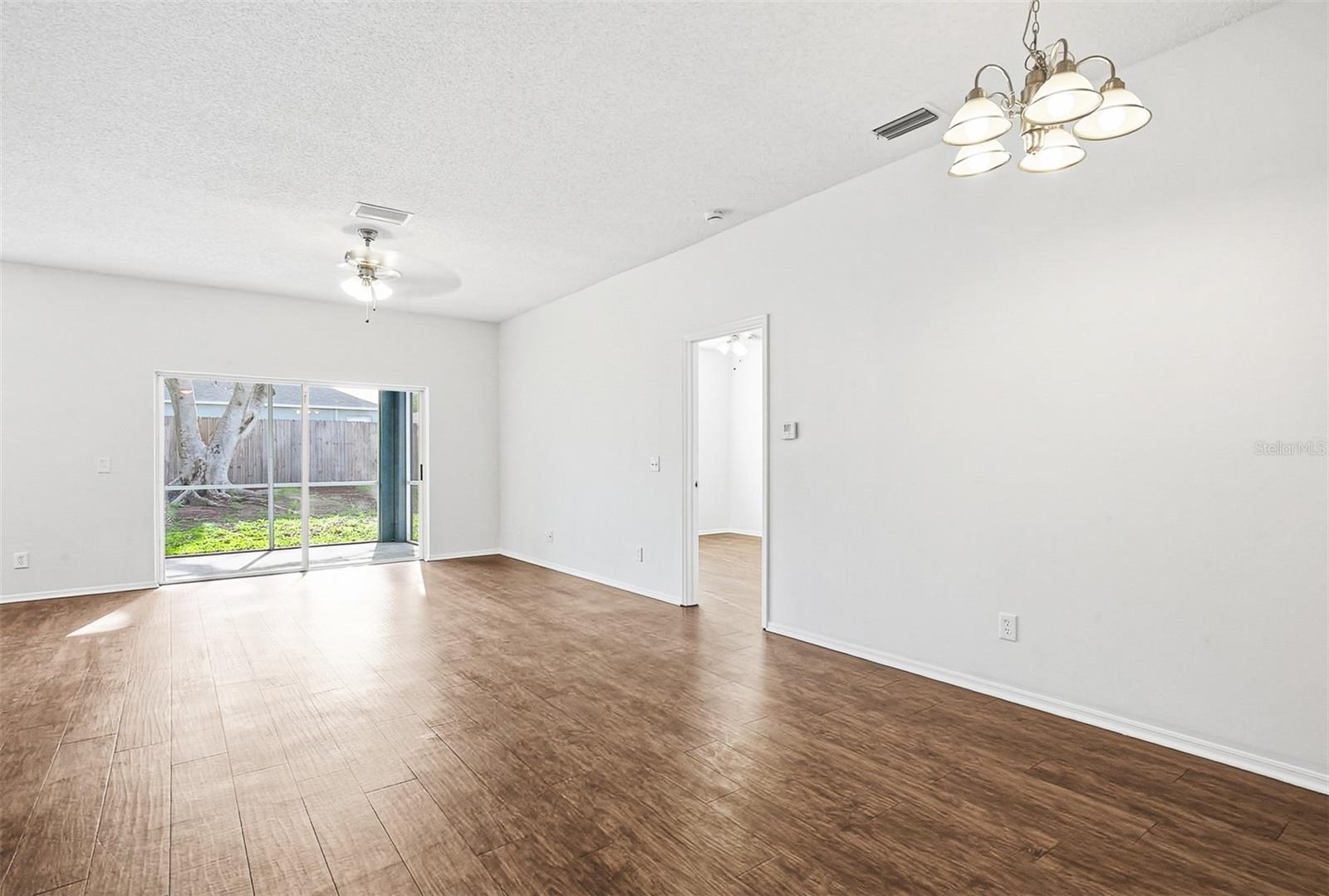 Image 10 of 34 For 503 Greg Street