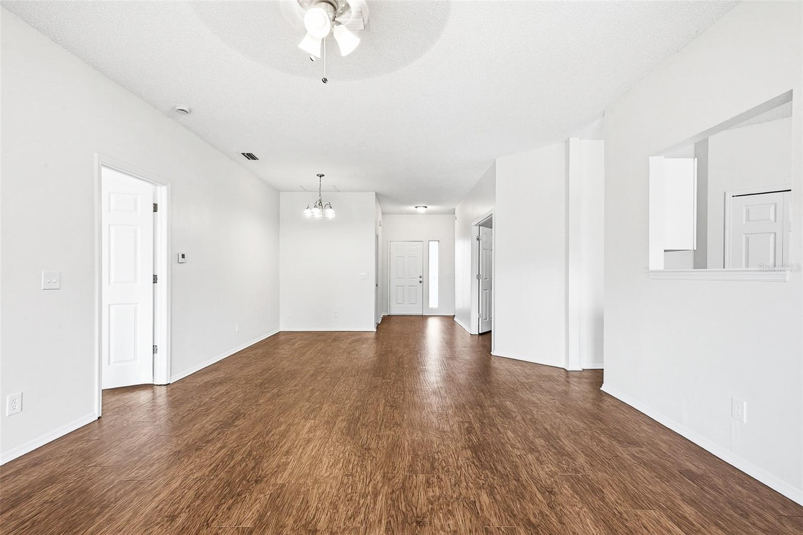 Image 11 of 34 For 503 Greg Street