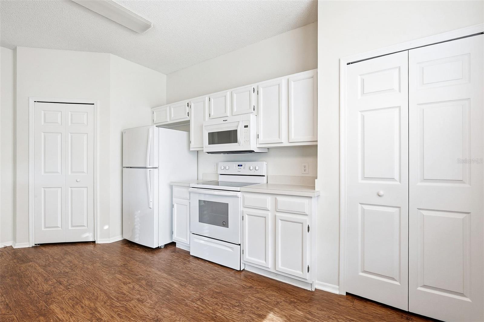 Image 17 of 34 For 503 Greg Street