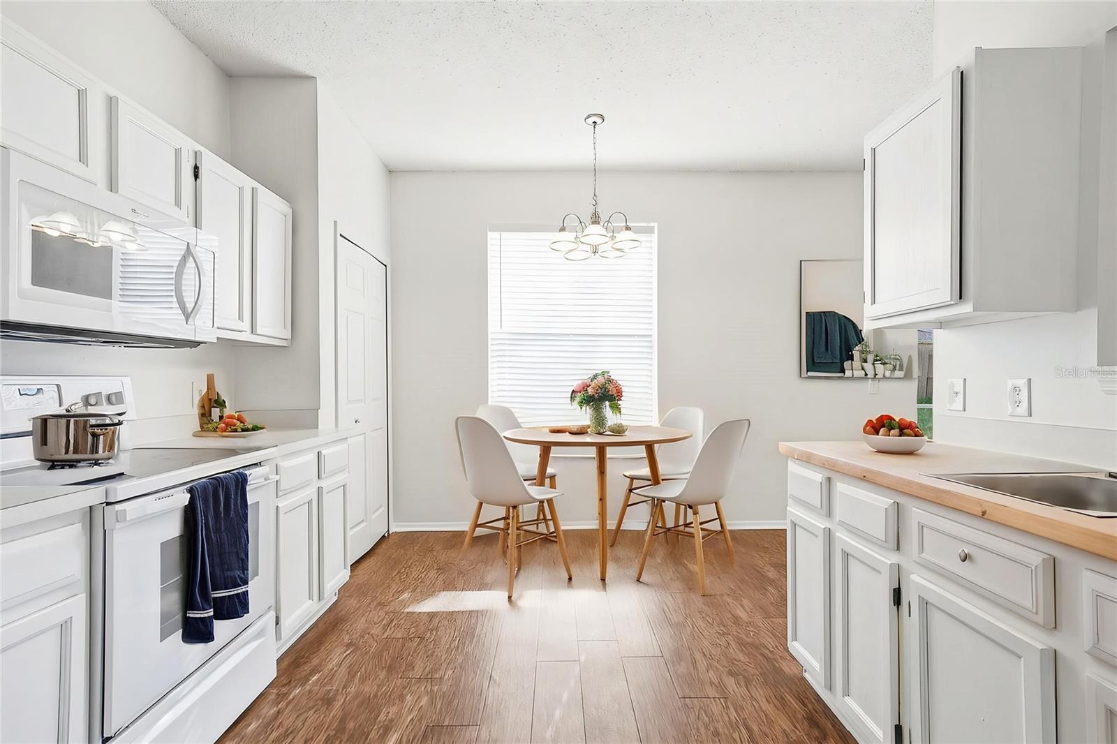 Image 5 of 34 For 503 Greg Street