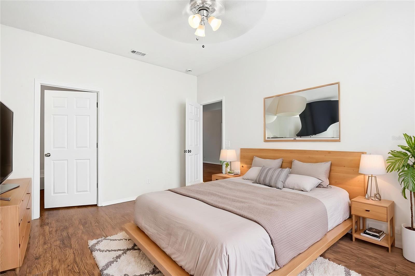 Image 8 of 34 For 503 Greg Street