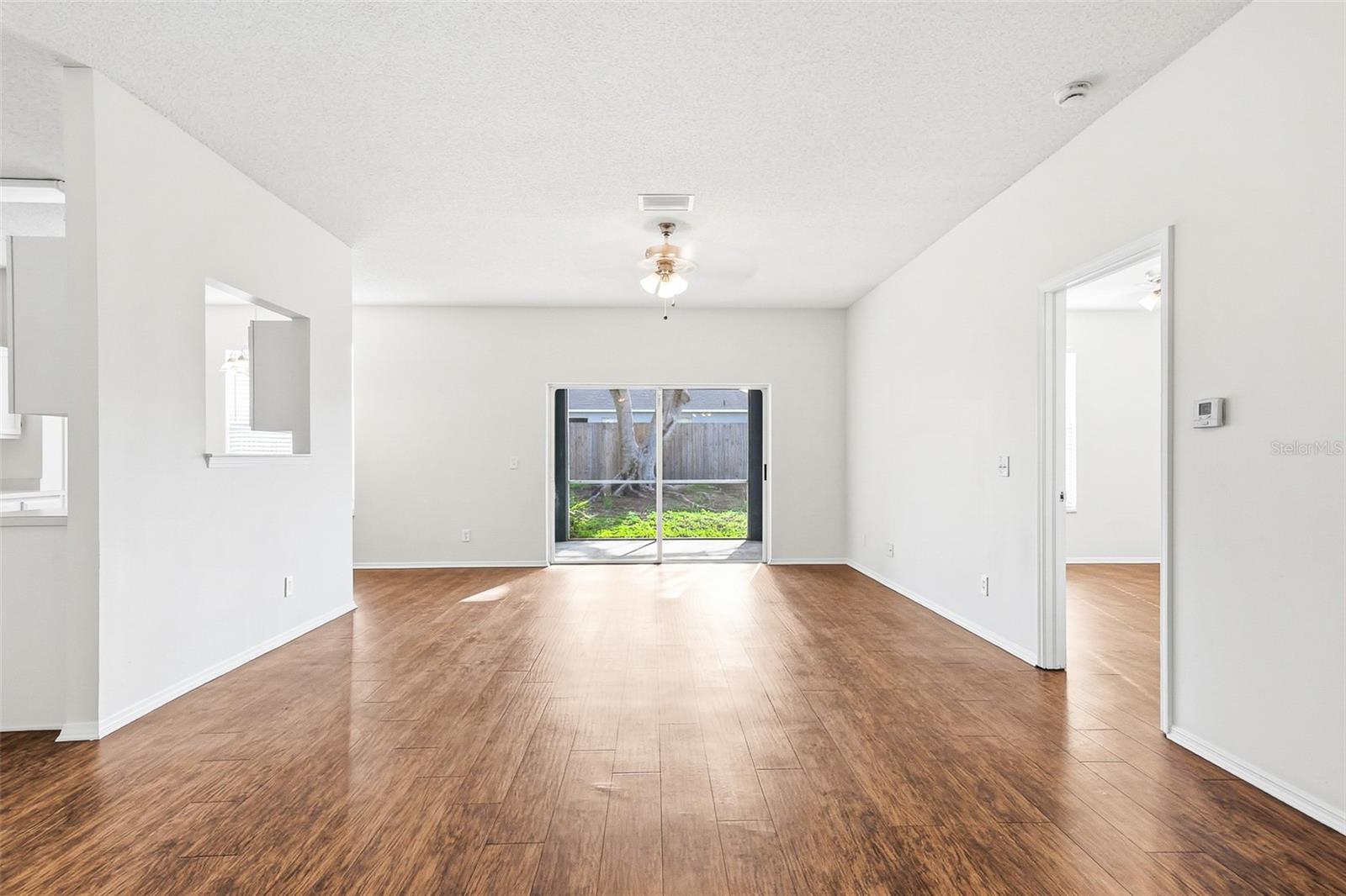 Image 9 of 34 For 503 Greg Street