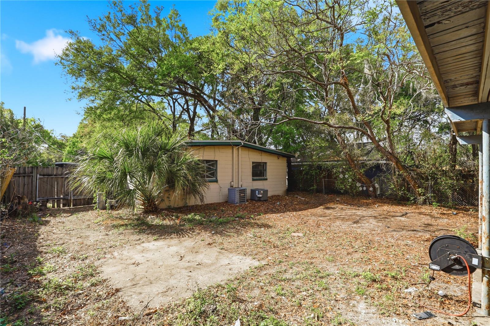 Image 23 of 23 For 1605 Dauphin Ln