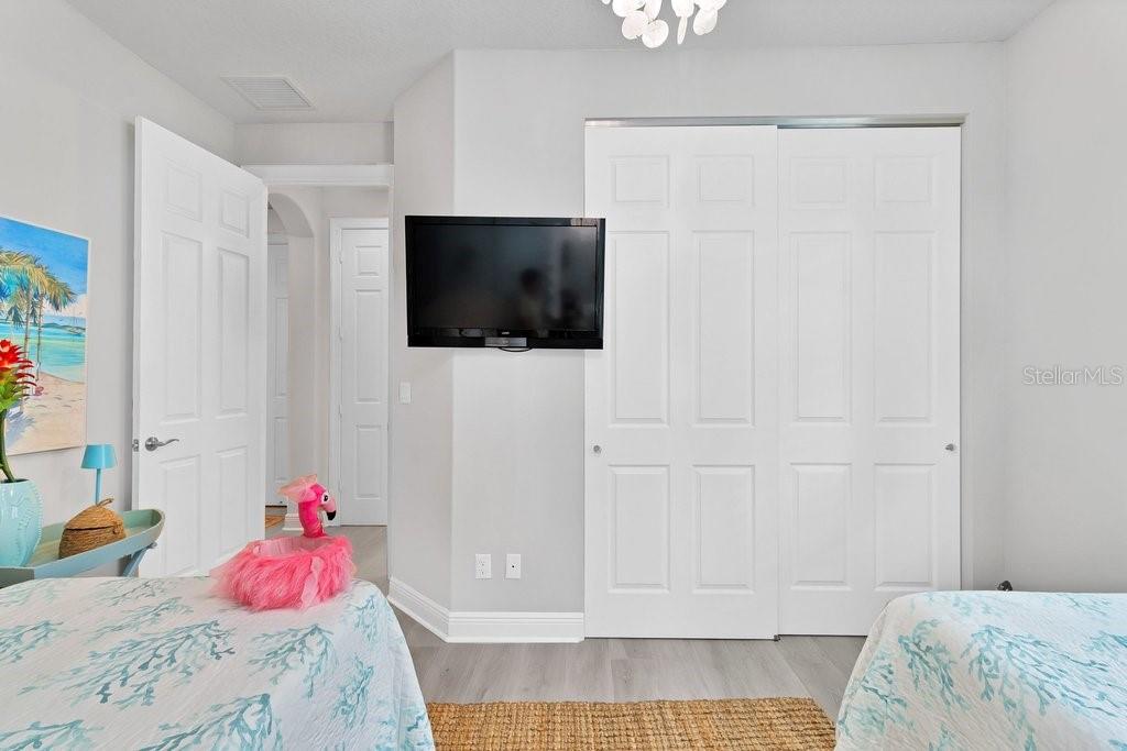 Image 27 of 55 For 8260 Meredith Place