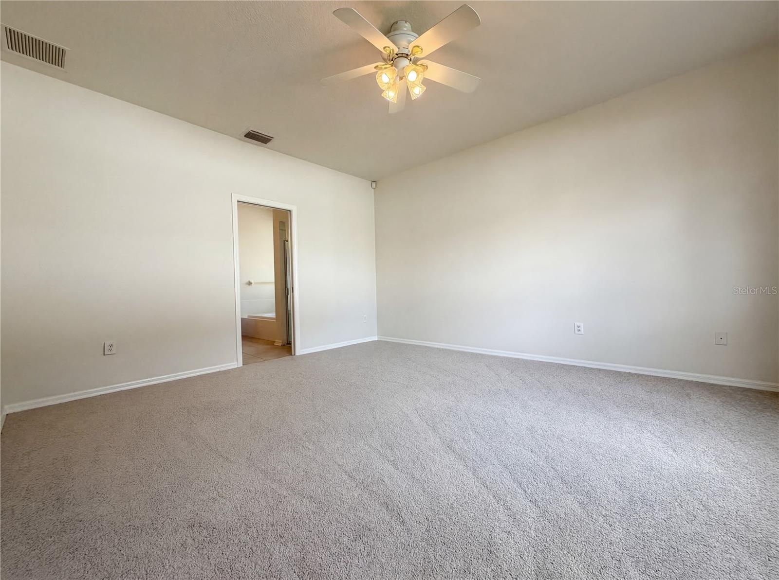 Image 23 of 36 For 2727 Valencia Grove Drive