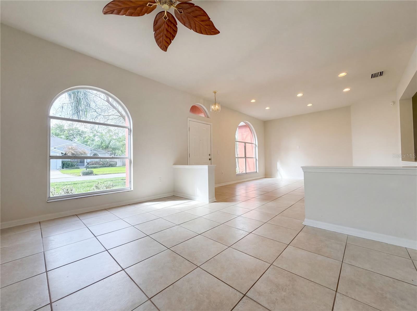 Image 3 of 36 For 2727 Valencia Grove Drive