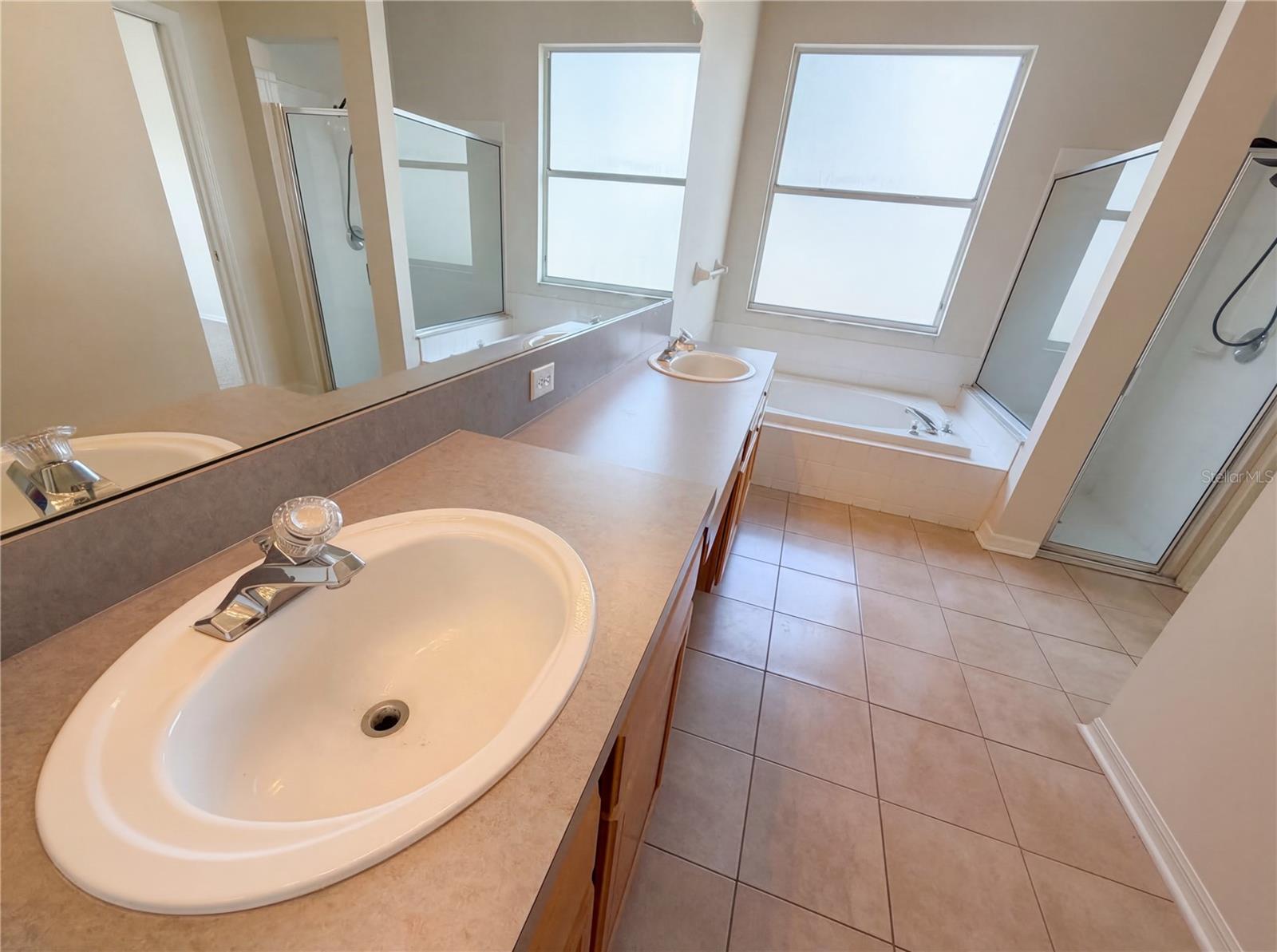 Image 30 of 36 For 2727 Valencia Grove Drive