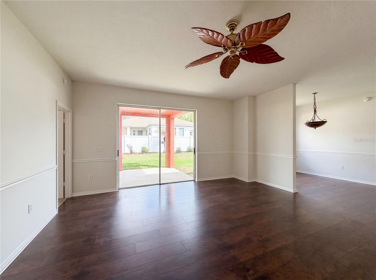 Image 6 of 36 For 2727 Valencia Grove Drive