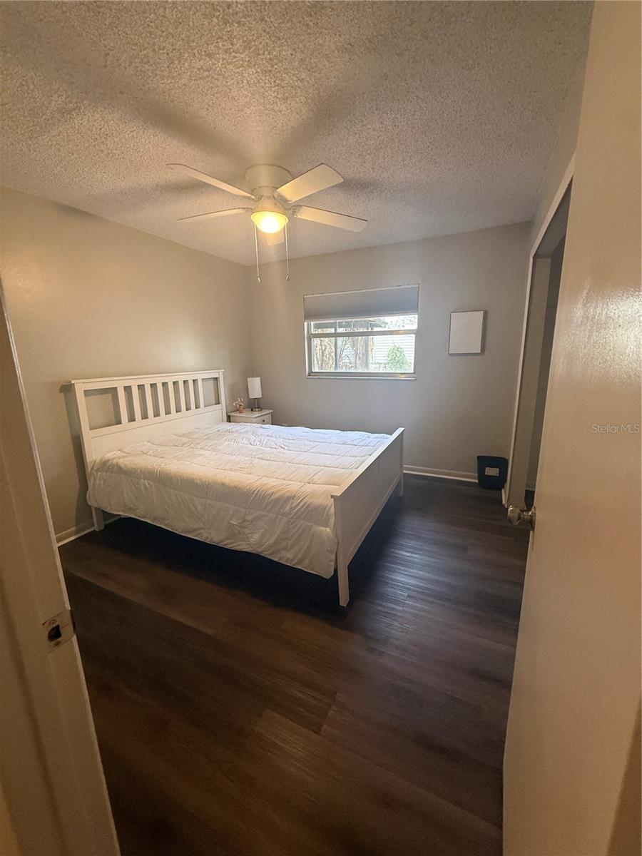 Image 18 of 20 For 1410 Fern Creek Avenue