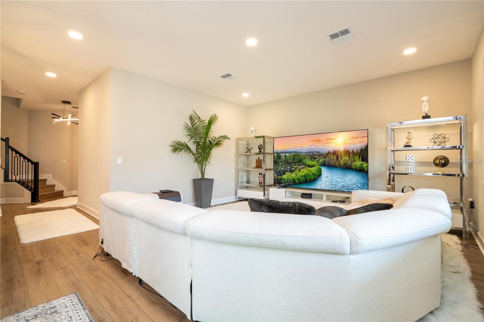 Image 39 of 91 For 5090 Shady Pines Drive