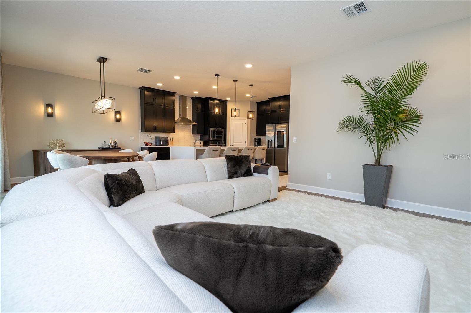 Image 40 of 91 For 5090 Shady Pines Drive