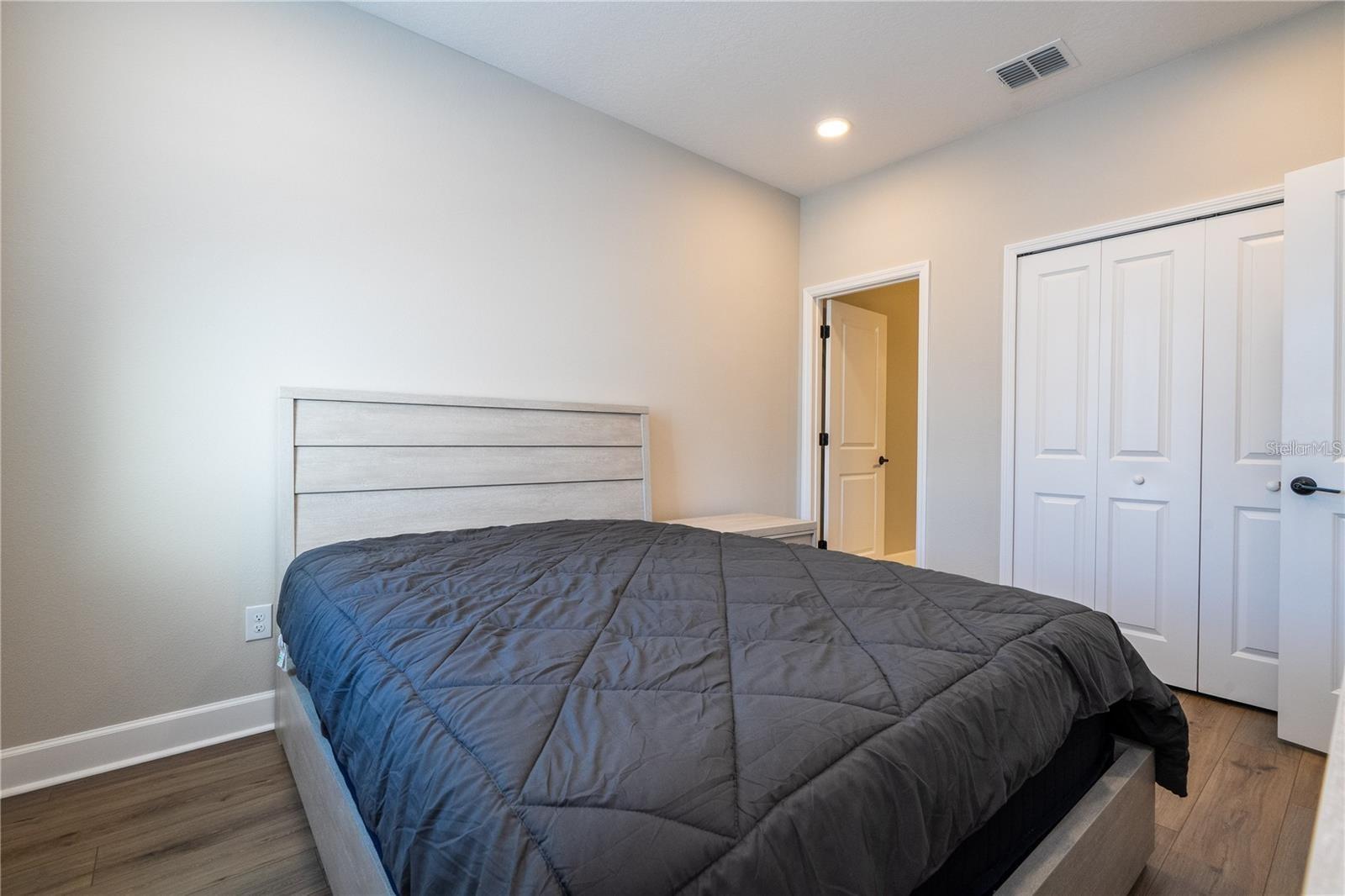 Image 57 of 91 For 5090 Shady Pines Drive