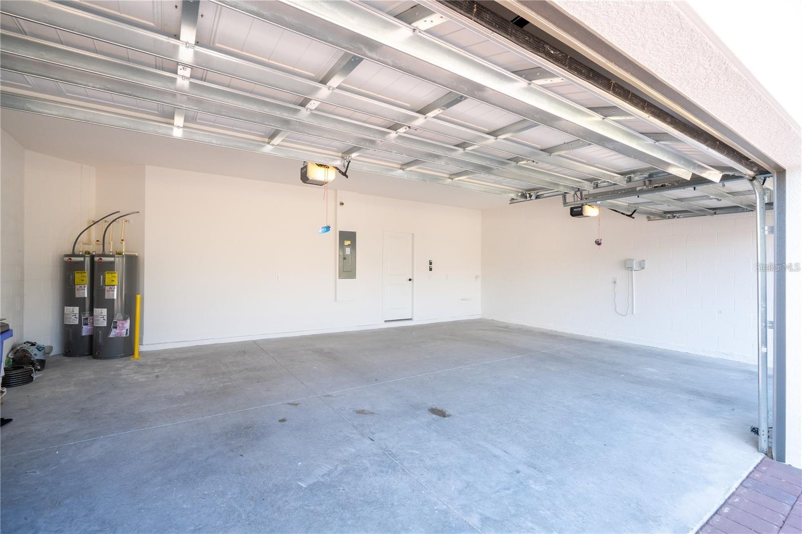 Image 90 of 91 For 5090 Shady Pines Drive