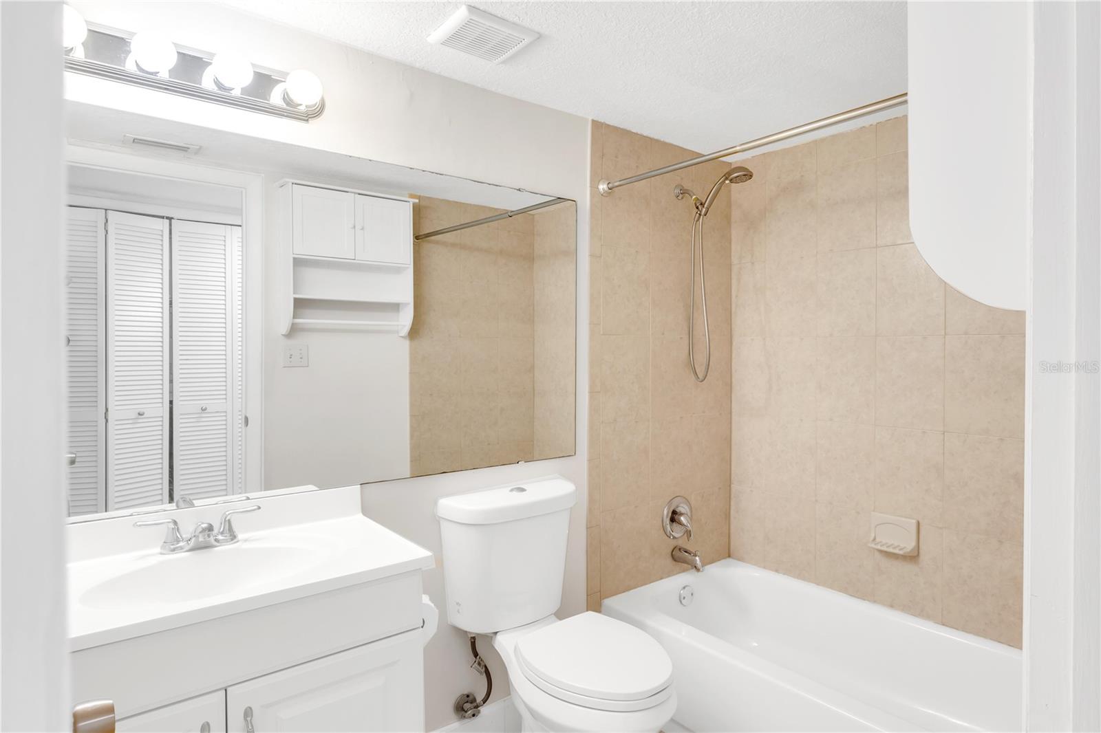 Image 13 of 19 For 1000 Semoran Boulevard 805