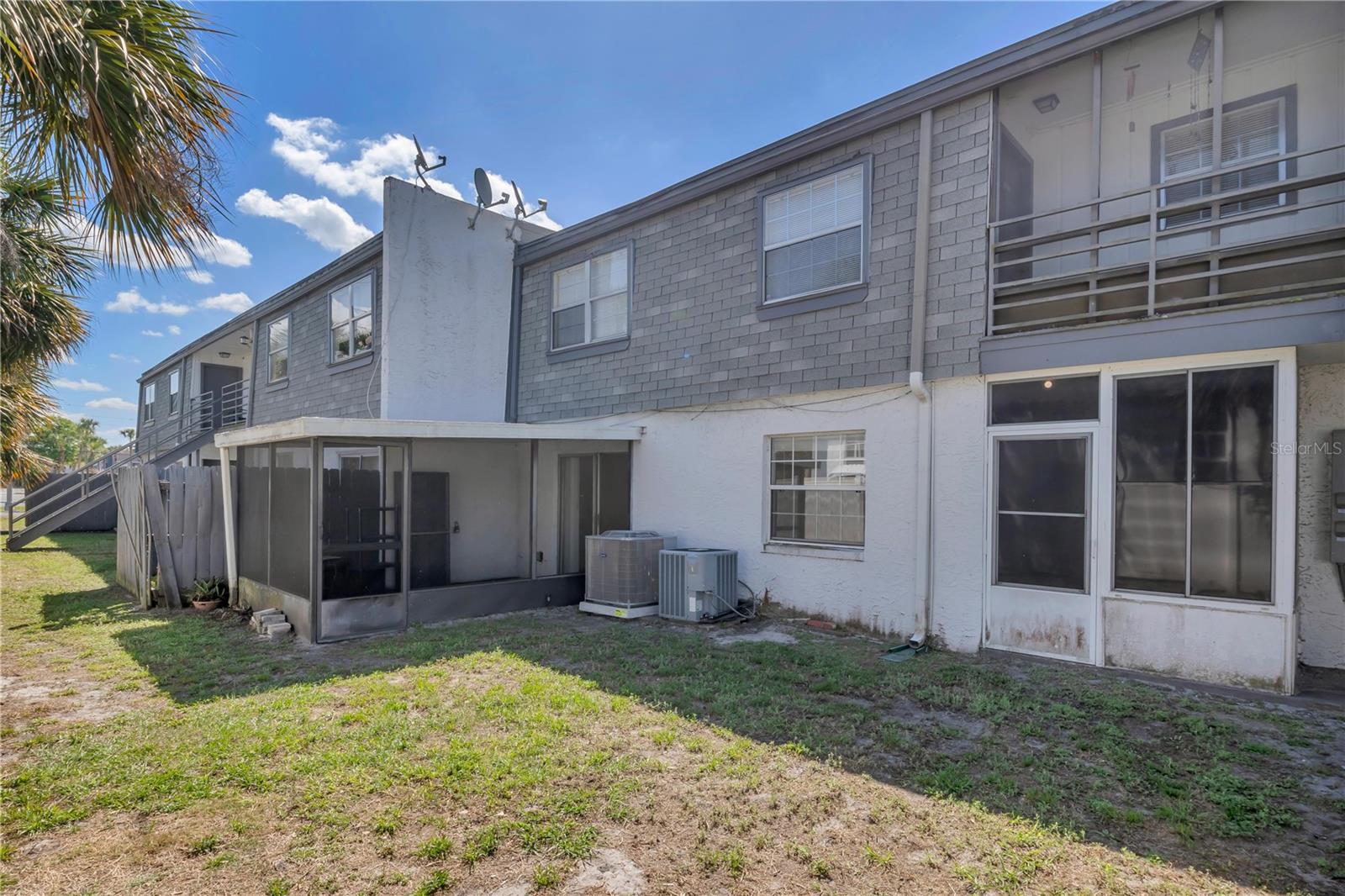 Image 16 of 19 For 1000 Semoran Boulevard 805