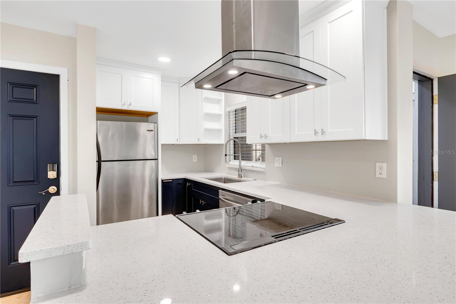 Image 3 of 19 For 1000 Semoran Boulevard 805