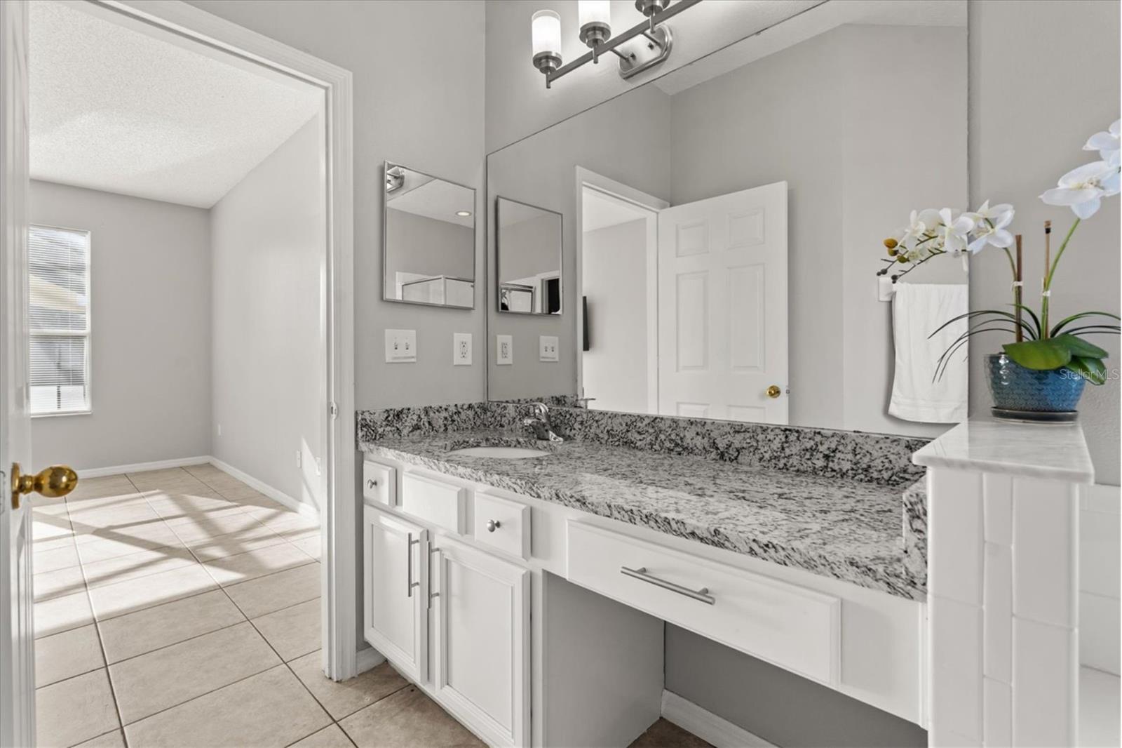 Image 24 of 37 For 158 Barefoot Beach Way