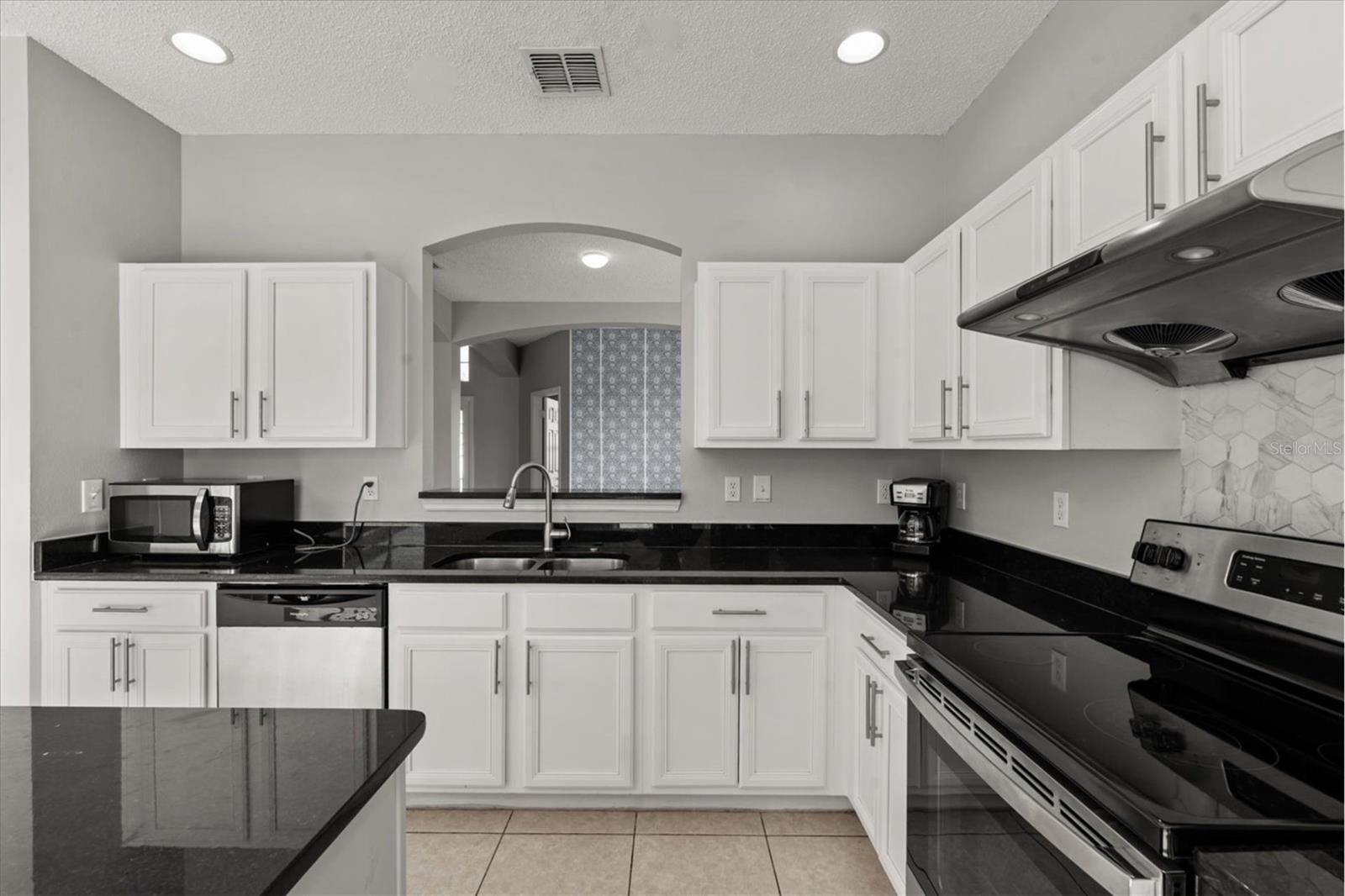 Image 7 of 37 For 158 Barefoot Beach Way