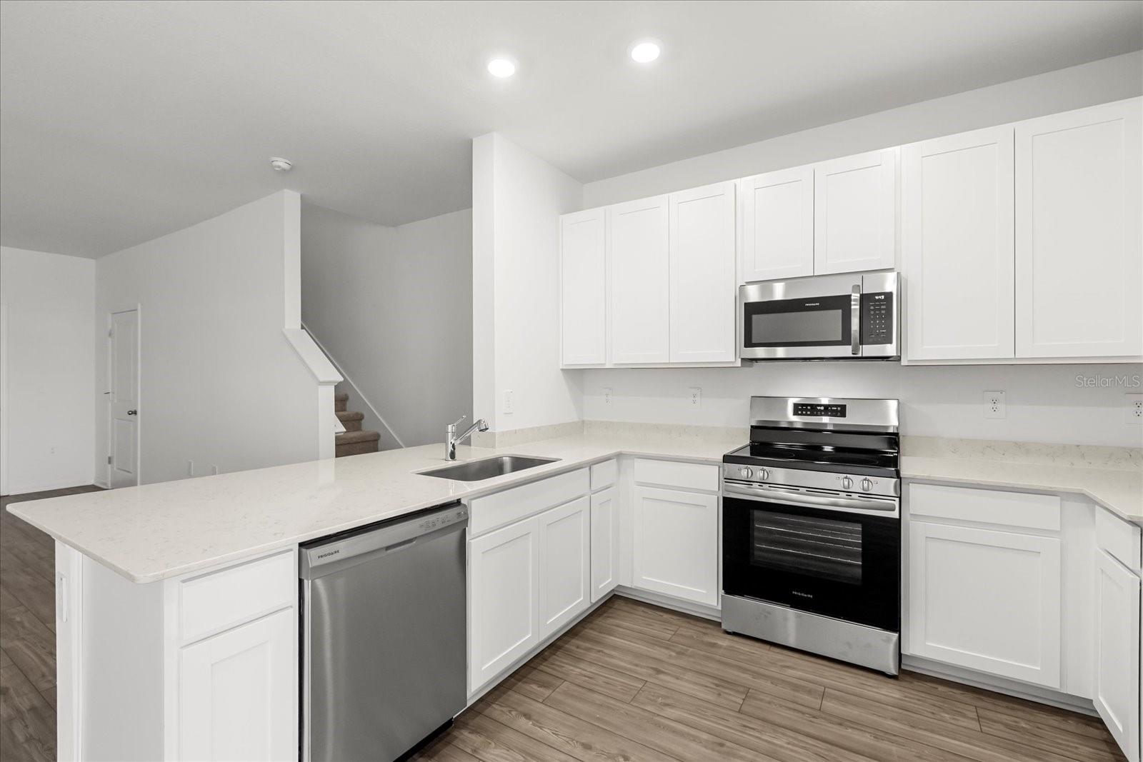 Image 14 of 36 For 4915 81st Loop