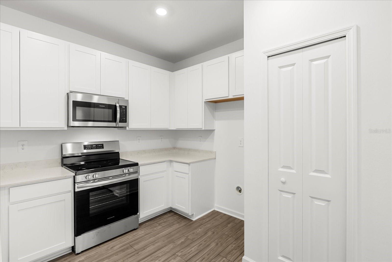 Image 15 of 36 For 4915 81st Loop