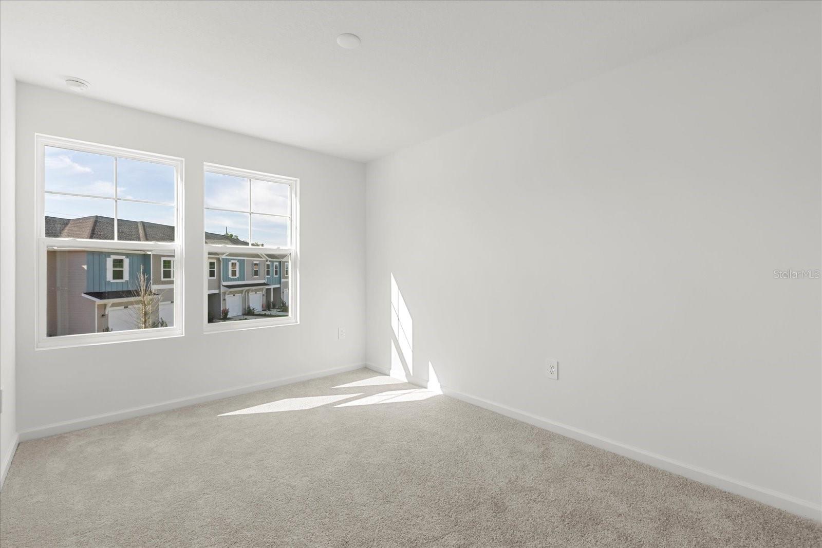 Image 17 of 36 For 4915 81st Loop