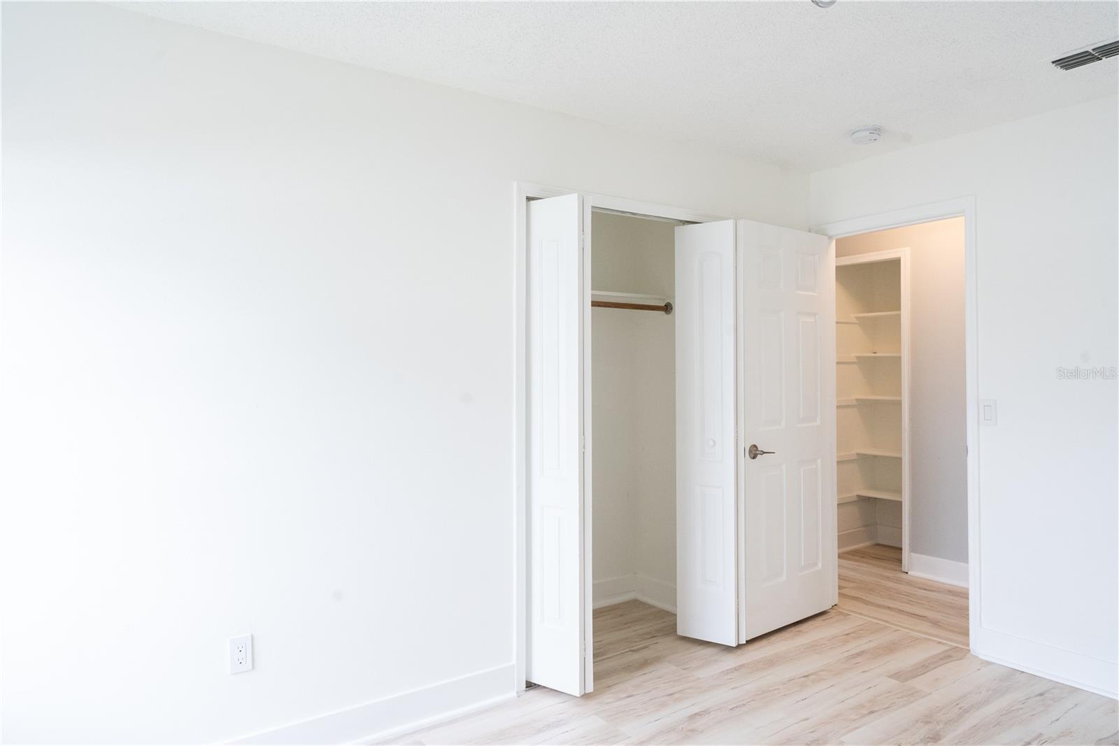 Image 16 of 38 For 2319 Island Club Way