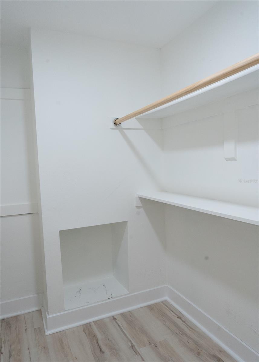 Image 33 of 38 For 2319 Island Club Way